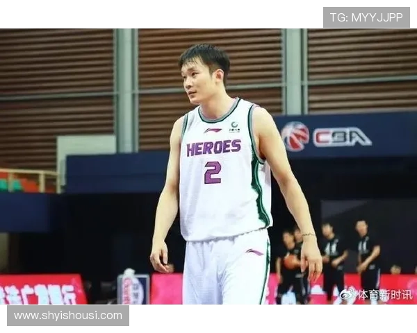 丁彦雨航重返赛场再燃篮球梦想展现中国球员坚韧与荣耀