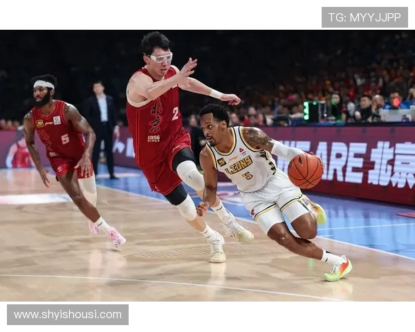 2017年辽宁队与浙江广厦队激战回顾：一场篮球盛宴的精彩瞬间与战术较量